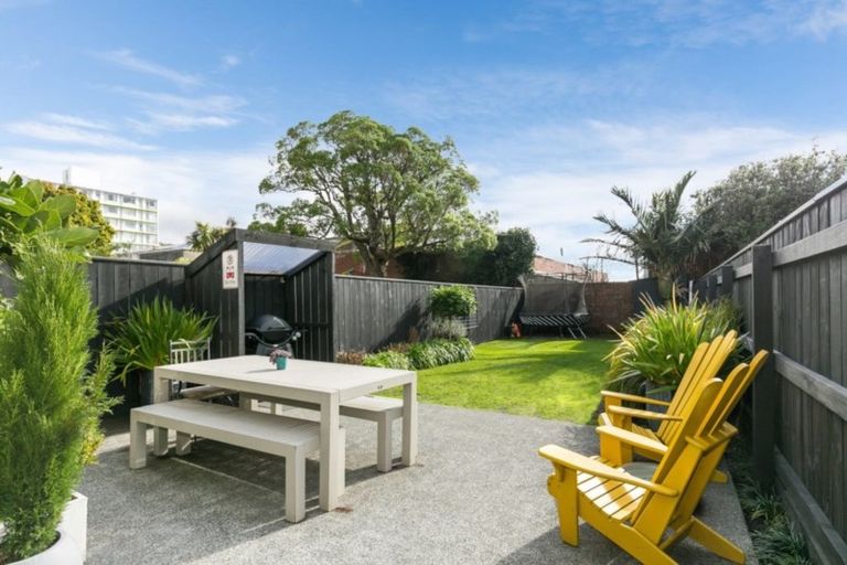 Photo of property in 19 Roy Street, Newtown, Wellington, 6021