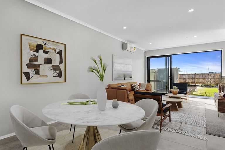 Photo of property in 86 Symes Drive, Red Beach, 0932