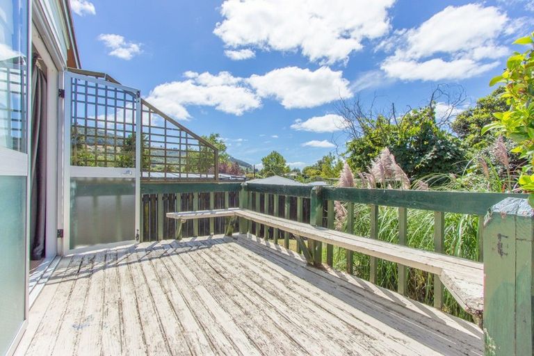 Photo of property in 4 Onyx Place, Pukehangi, Rotorua, 3015