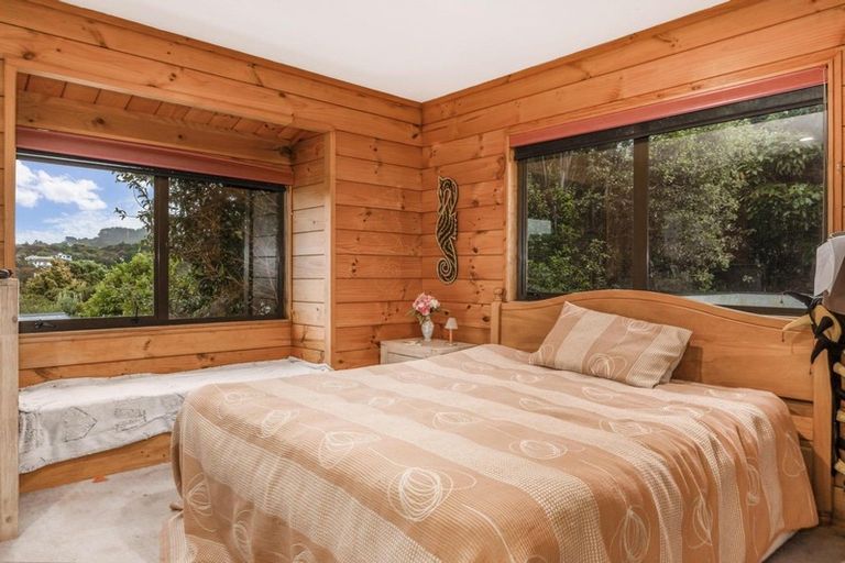 Photo of property in 27 Sailmaker Close, Whitby, Porirua, 5024