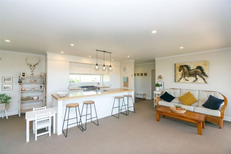 Photo of property in 167 Henwood Road, Paraite, New Plymouth, 4372