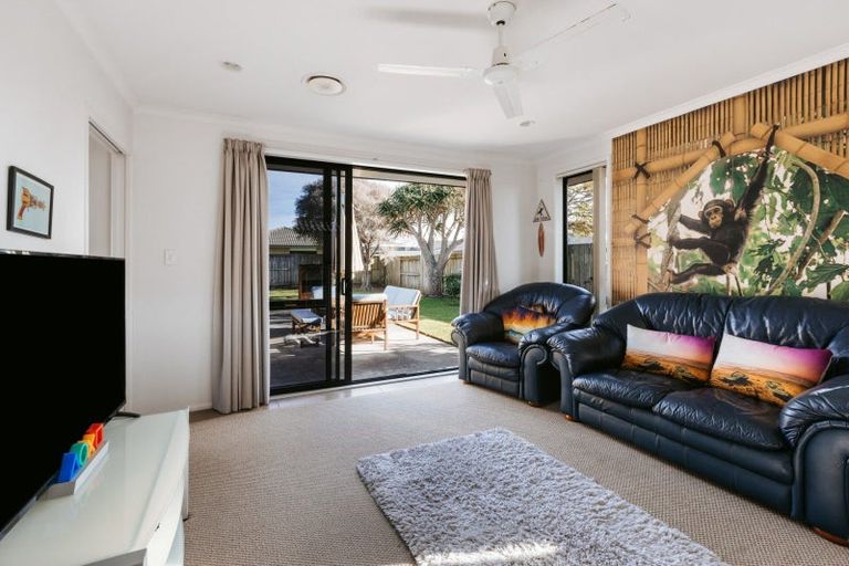 Photo of property in 9 Beachmere Place, Papamoa Beach, Papamoa, 3118