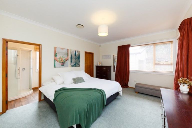 Photo of property in 100 Manawatu Street, Hokowhitu, Palmerston North, 4410