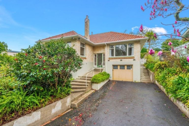 Photo of property in 11 Ingleton Terrace, Fairfield, Hamilton, 3214