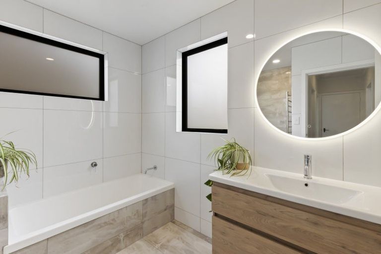 Photo of property in 21 Humphrey Street, Frankton, Queenstown, 9300