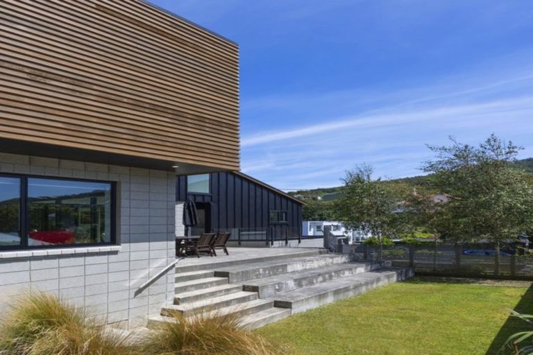 Photo of property in 13 Agra Crescent, Khandallah, Wellington, 6035