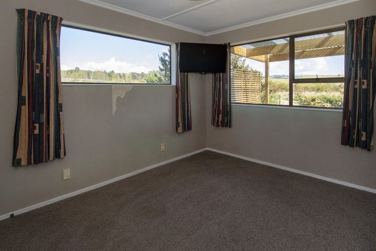 Photo of property in 35 Mclew Road, Inch Valley, Palmerston, 9483