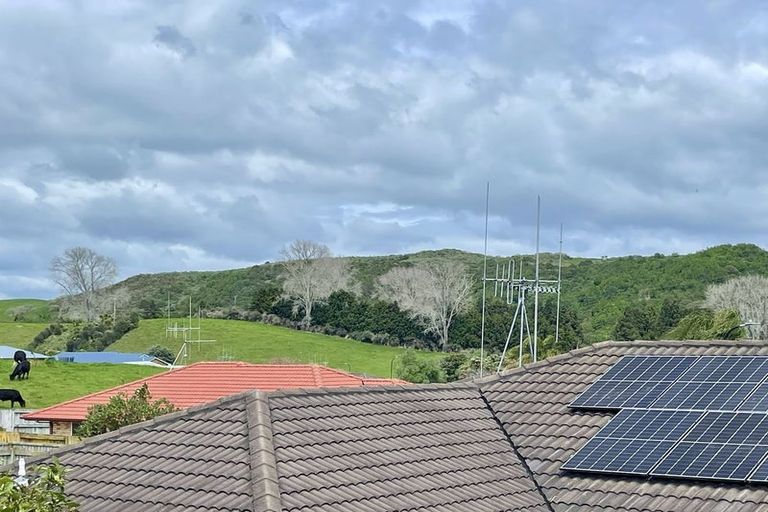 Photo of property in 30 Kestrel Avenue, Welcome Bay, Tauranga, 3112