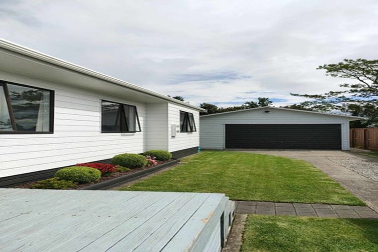 Photo of property in 5 Sequoia Place, Pukete, Hamilton, 3200