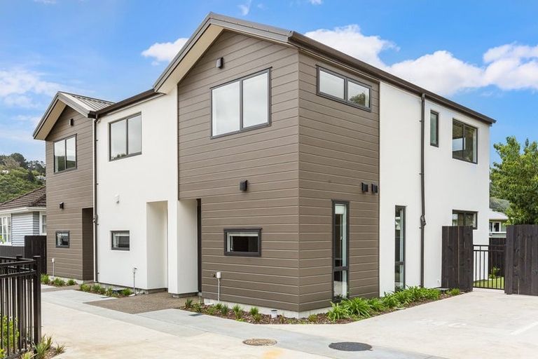 Photo of property in 22 Pearce Crescent, Taita, Lower Hutt, 5011