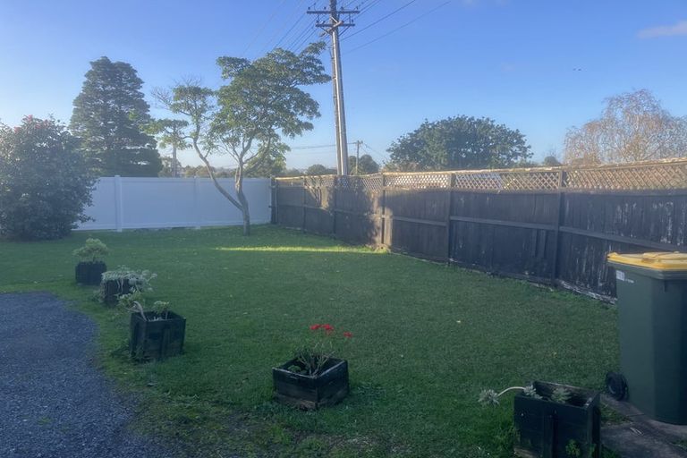 Photo of property in 1/27 Forest Hill Road, Henderson, Auckland, 0612