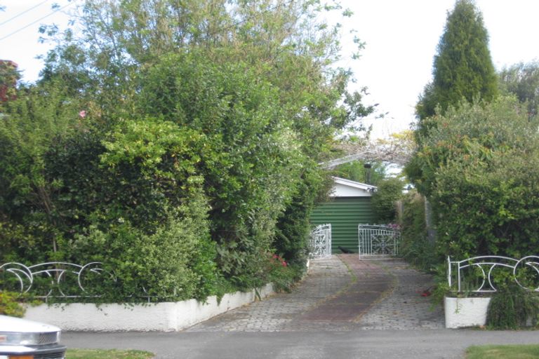 Photo of property in 55 Martbern Crescent, Bishopdale, Christchurch, 8053