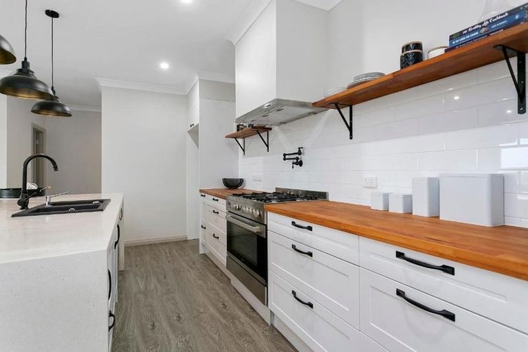 Photo of property in 1/1059 Bank Street, Te Awamutu, 3800