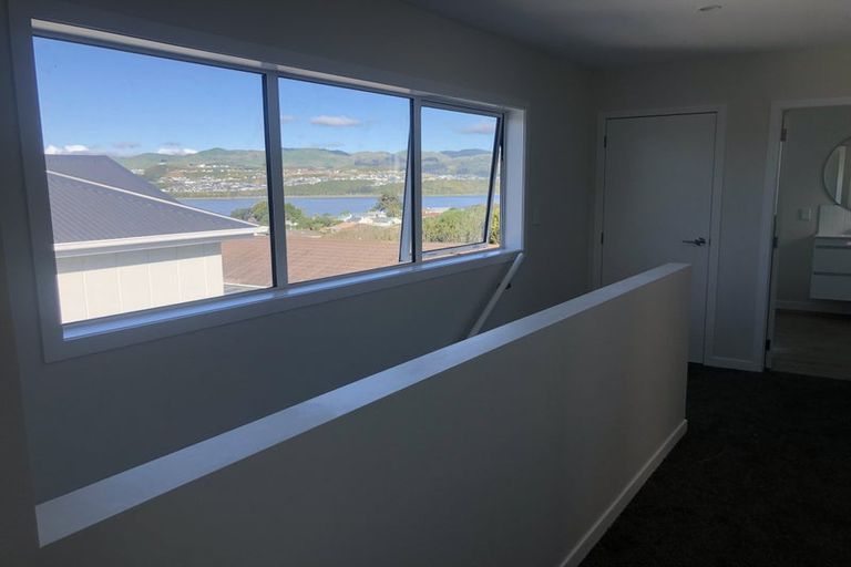 Photo of property in 7a Ron Parlane Place, Titahi Bay, Porirua, 5022