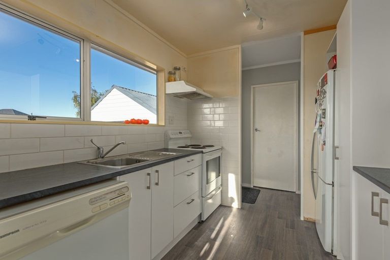Photo of property in 5 Jupiter Street, Milson, Palmerston North, 4414