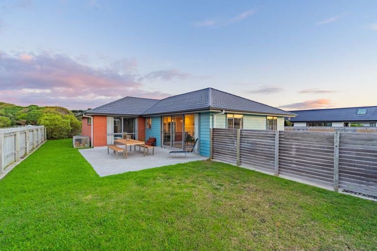 Photo of property in 79 Kotuku Drive, Paraparaumu Beach, Paraparaumu, 5032