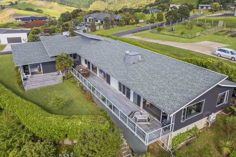 Photo of property in 4 Tironui Place, Whitianga, 3510