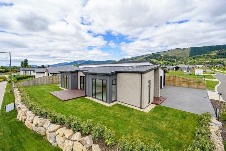 Photo of property in 38 Greenway Crescent, Hope, Richmond, 7020