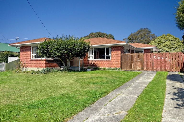 Photo of property in 42 Gregan Crescent, Burnside, Christchurch, 8053