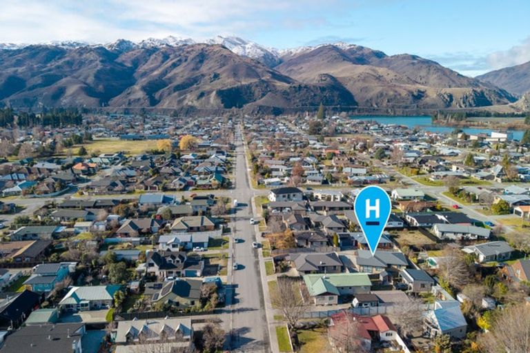 Photo of property in 92b Molyneux Avenue, Cromwell, 9310