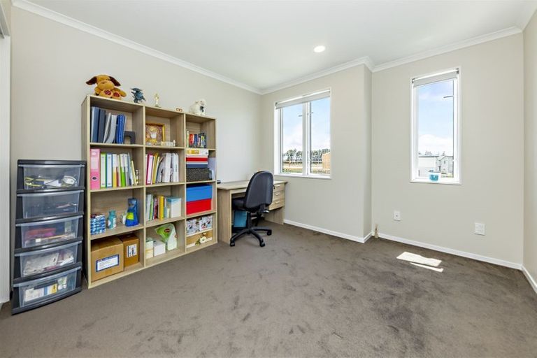 Photo of property in 31 Bellbird Street, Papakura, 2110