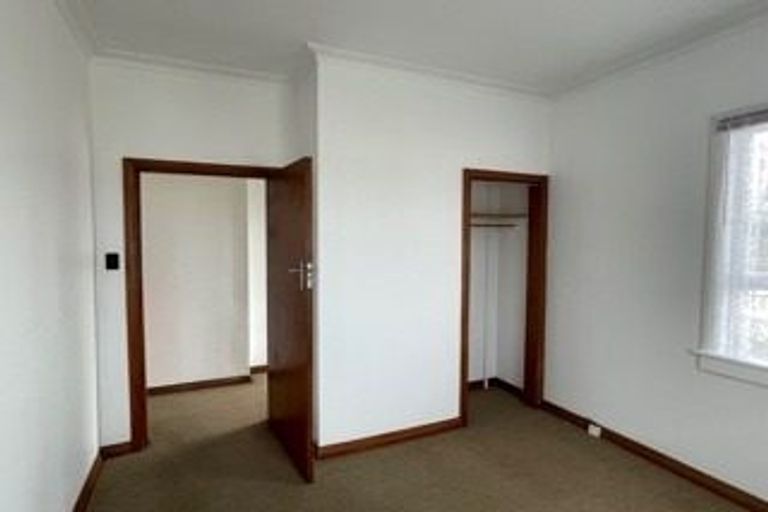 Photo of property in 1 Rangiora Street, Castlecliff, Whanganui, 4501