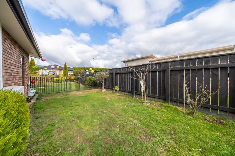 Photo of property in 7 Diamond Grove, Brown Owl, Upper Hutt, 5018