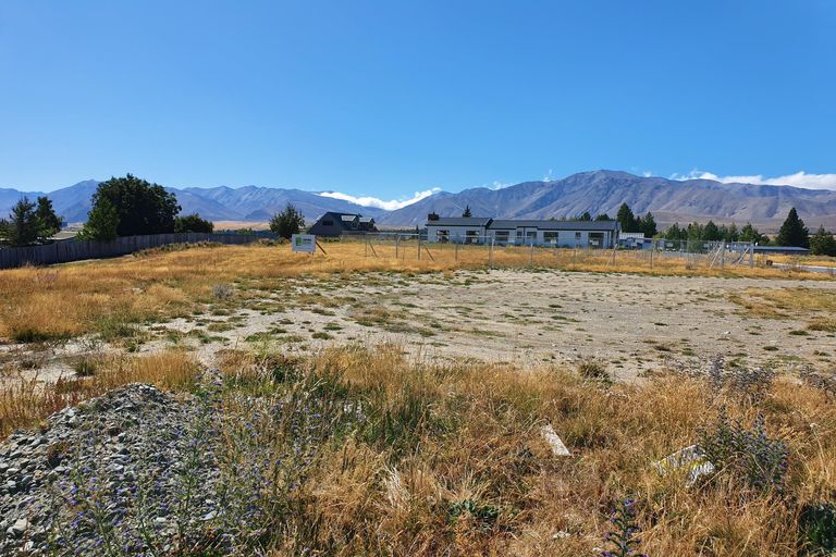 Photo of property in 9 Rodman Lane, Lake Tekapo, 7999