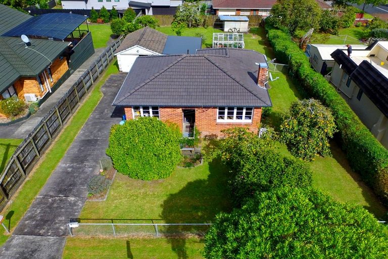 Photo of property in 3 Mitchell Street, Blockhouse Bay, Auckland, 0600