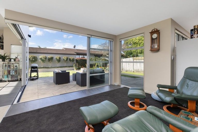 Photo of property in 102 Freyberg Street, Otumoetai, Tauranga, 3110