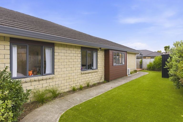 Photo of property in 90 Regent Drive, Paraparaumu Beach, Paraparaumu, 5032