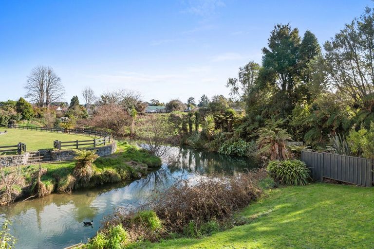 Photo of property in 8 Egmont Road, Ngongotaha, Rotorua, 3010
