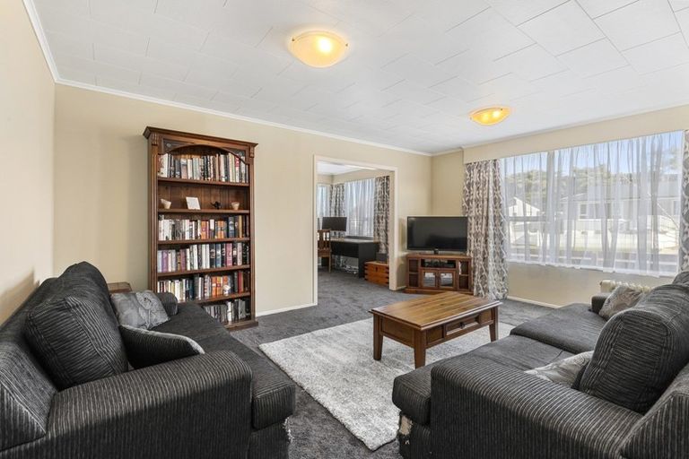 Photo of property in 186 Major Drive, Kelson, Lower Hutt, 5010