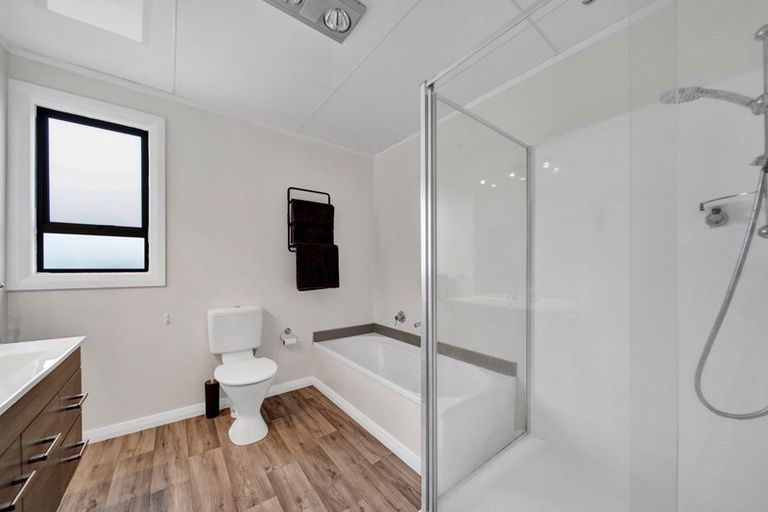 Photo of property in 33 Sanders Avenue, Westown, New Plymouth, 4310