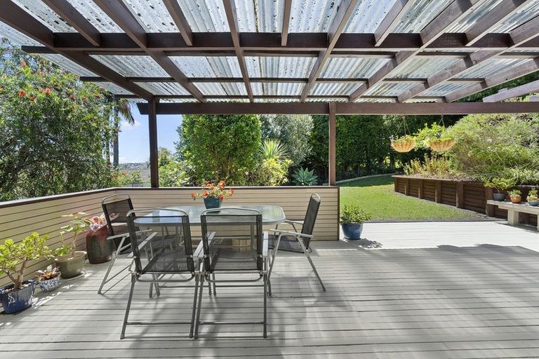 Photo of property in 67 Kennedy Avenue, Forrest Hill, Auckland, 0620