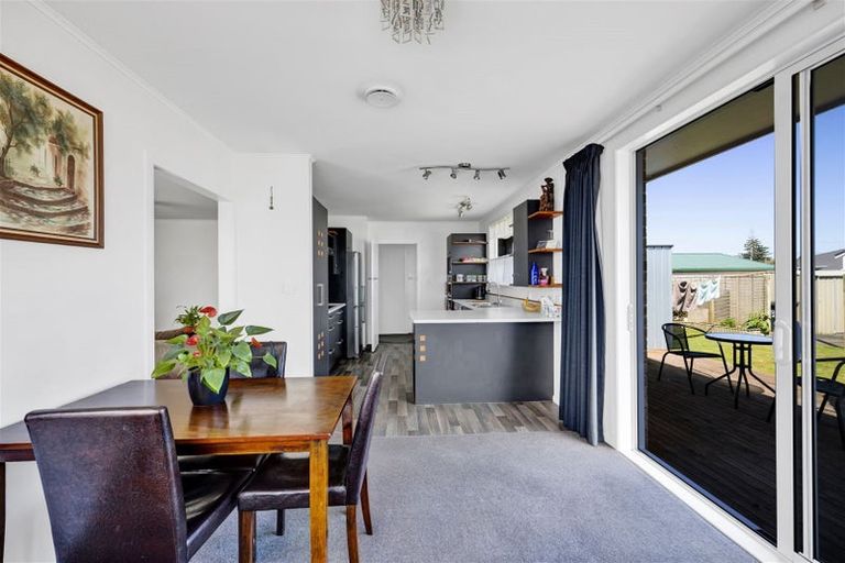 Photo of property in 7 Mccarthy Street, Hawera, 4610