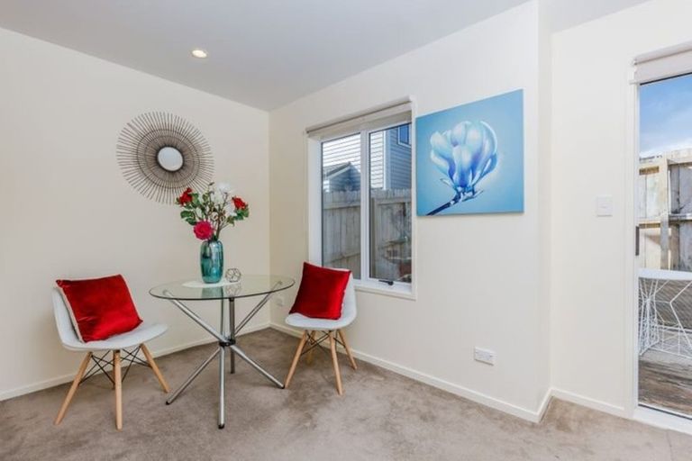 Photo of property in 18/30 John Jennings Drive, Oteha, Auckland, 0632