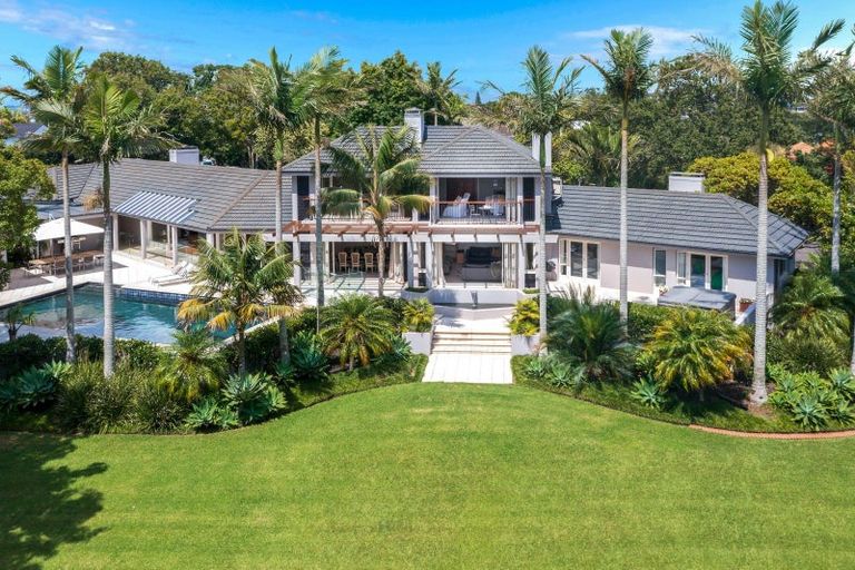 Photo of property in 13 Acmena Lane, Pakuranga, Auckland, 2010