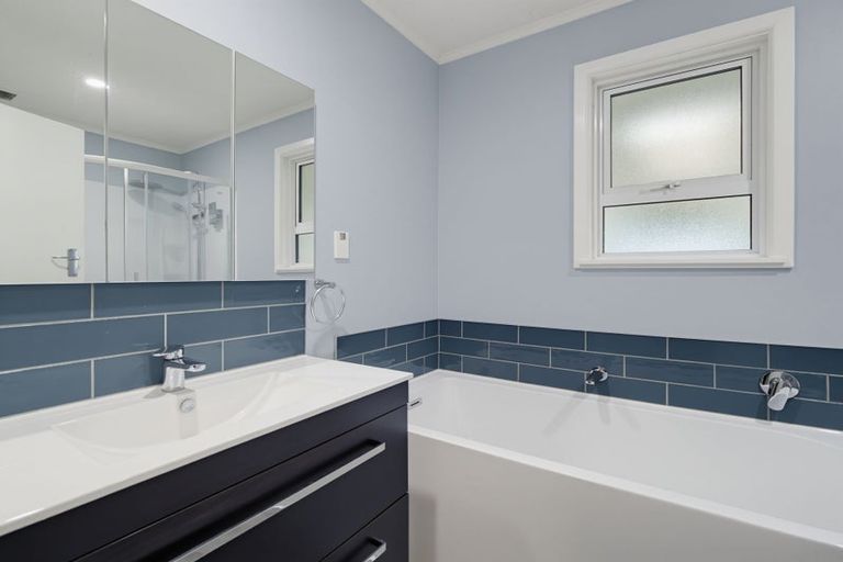 Photo of property in 1222 Norfolk Crescent, Mayfair, Hastings, 4122