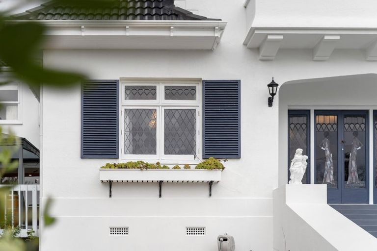 Photo of property in 6 Peverill Crescent, Papatoetoe, Auckland, 2025