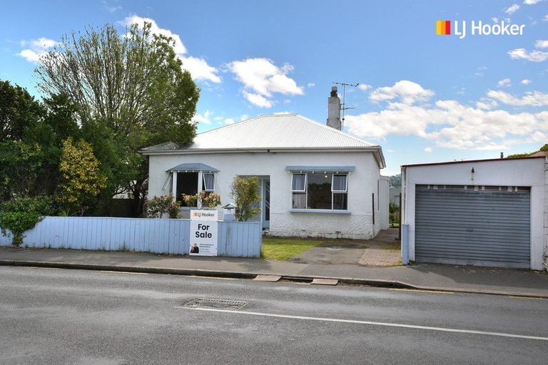 Photo of property in 168 Bay View Road, South Dunedin, Dunedin, 9012