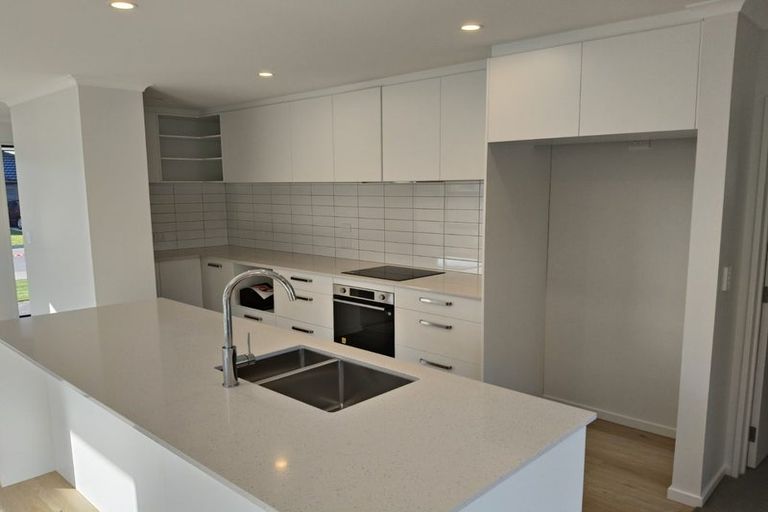 Photo of property in 8 Curtis Street, Woodend, 7610