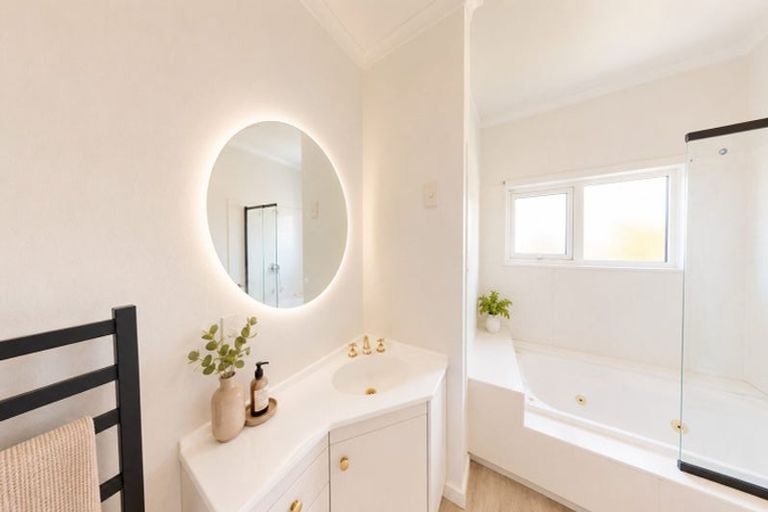 Photo of property in 4a Macdonald Crescent, Te Aro, Wellington, 6011