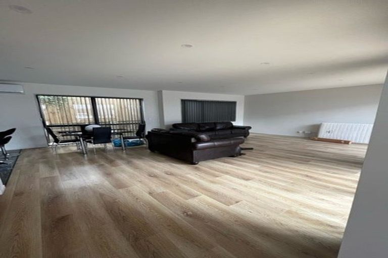 Photo of property in 4a Geordie Street, Henderson, Auckland, 0612