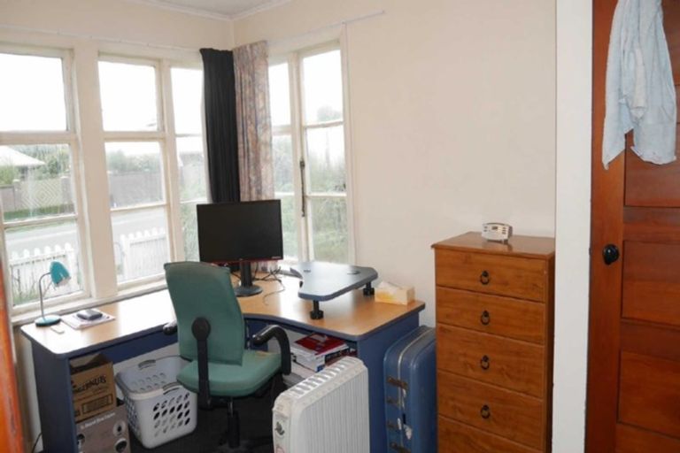 Photo of property in 18 Middleton Road, Upper Riccarton, Christchurch, 8041