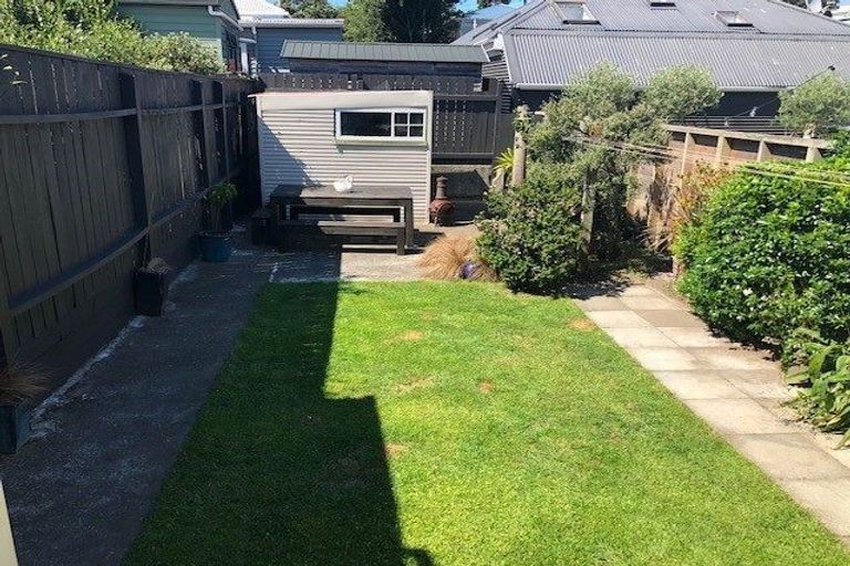 Photo of property in 10 Milton Street, Berhampore, Wellington, 6023