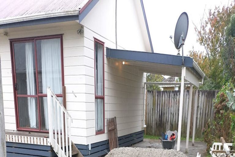 Photo of property in 137 Russell Road, Manurewa, Auckland, 2102