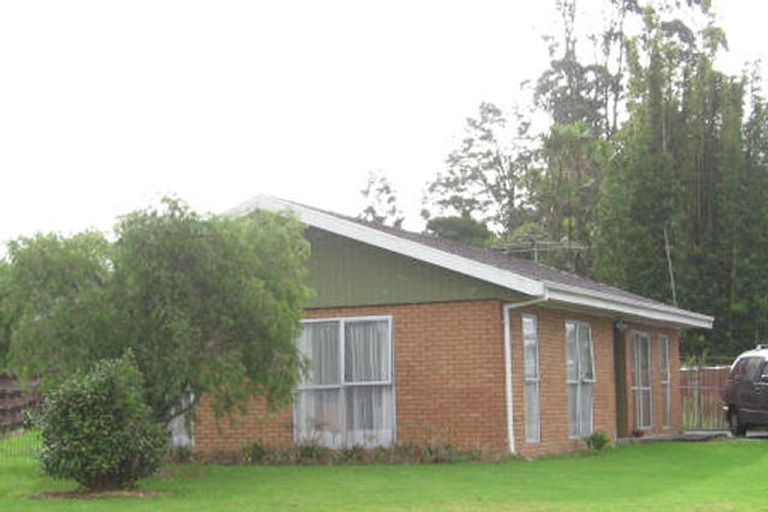 Photo of property in 26 Eyre Street, Henderson, Auckland, 0612