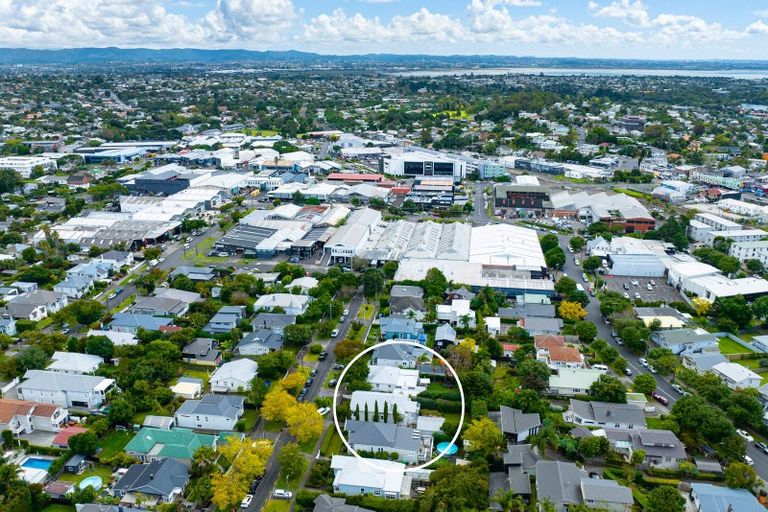 Photo of property in 11 Shaw Street, Sandringham, Auckland, 1025