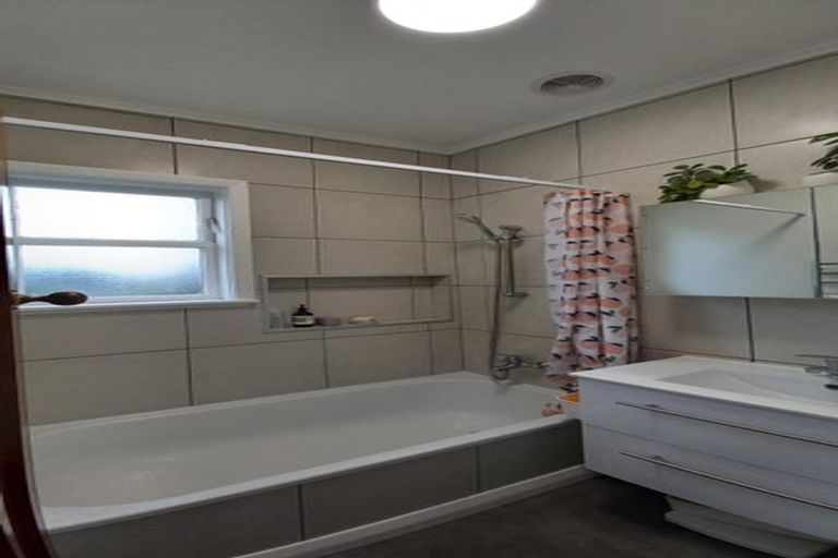 Photo of property in 1 Fair Crescent, Feilding, 4702